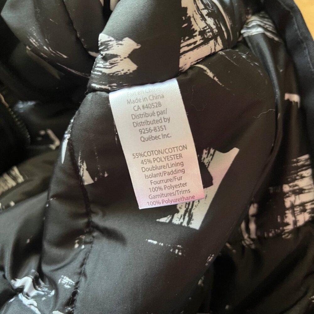 Women's Black Insulated winter Jacket - Picture 15 of 16